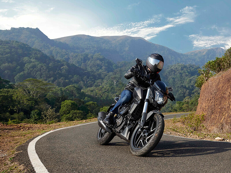 Moto Bajaj Dominar 400 Adventure